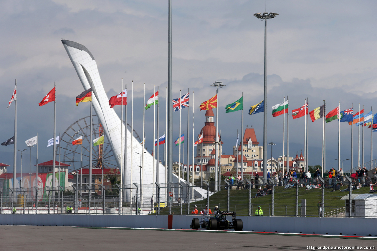 GP RUSSIA, 29.04.2016 - Prove Libere 2, Sergio Perez (MEX) Sahara Force India F1 VJM09