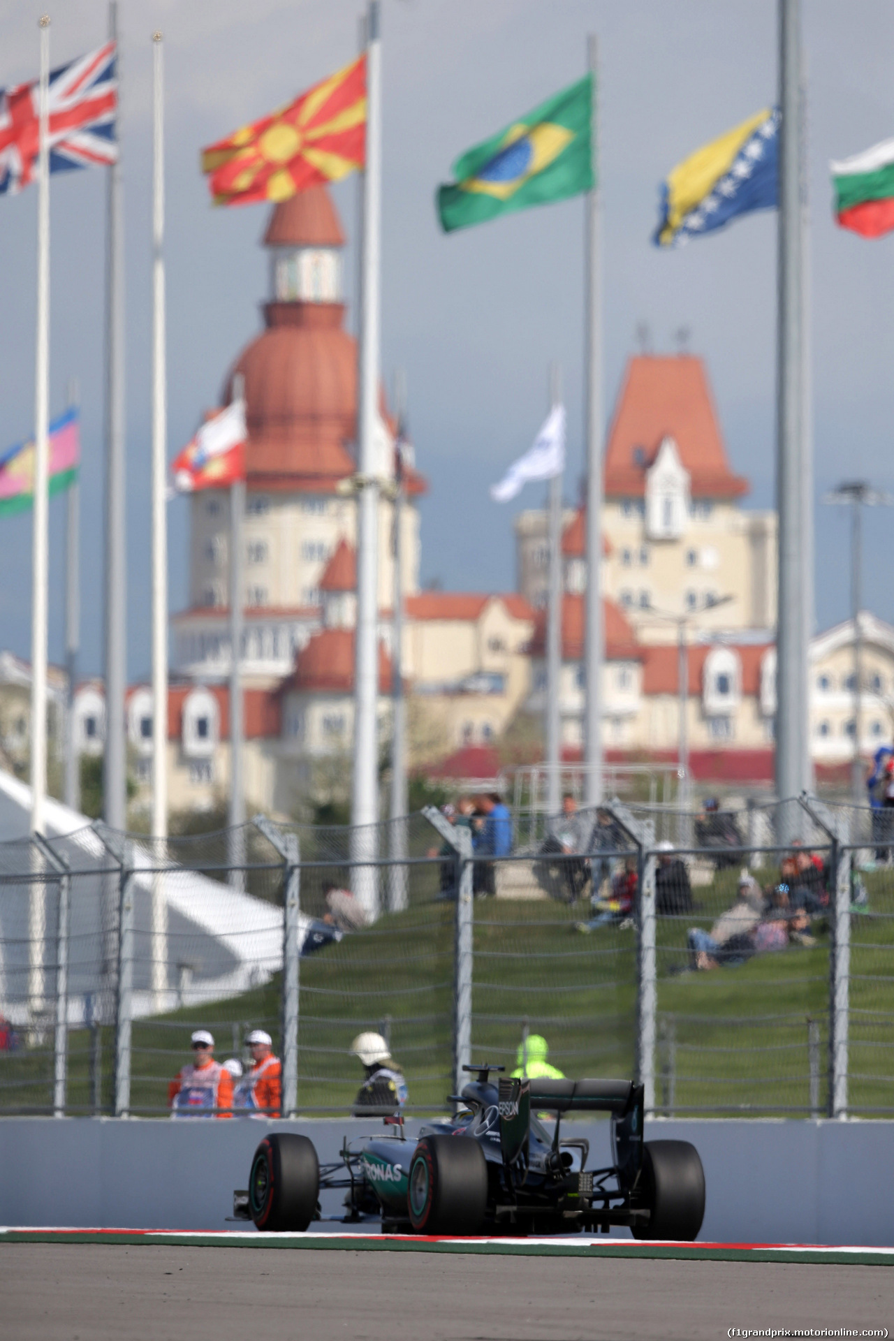 GP RUSSIA, 29.04.2016 - Prove Libere 2, Lewis Hamilton (GBR) Mercedes AMG F1 W07 Hybrid