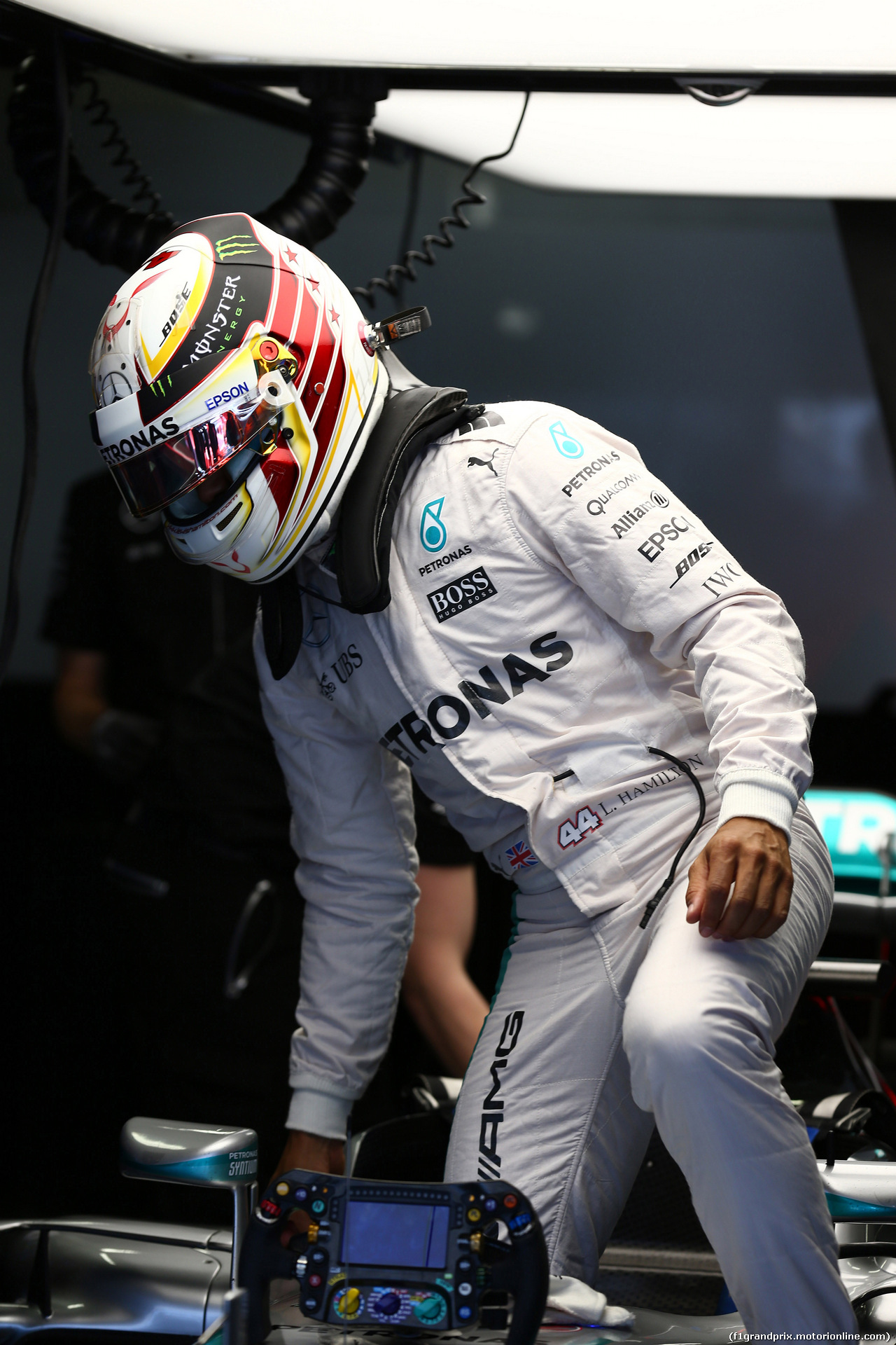 GP RUSSIA, 29.04.2016 - Prove Libere 2, Lewis Hamilton (GBR) Mercedes AMG F1 W07 Hybrid