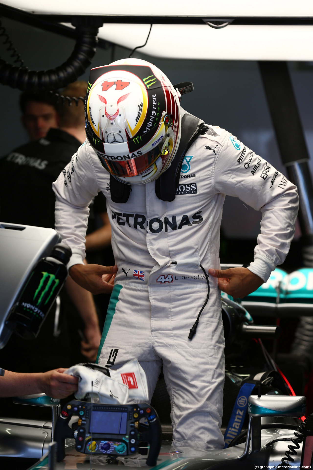 GP RUSSIA, 29.04.2016 - Prove Libere 2, Lewis Hamilton (GBR) Mercedes AMG F1 W07 Hybrid