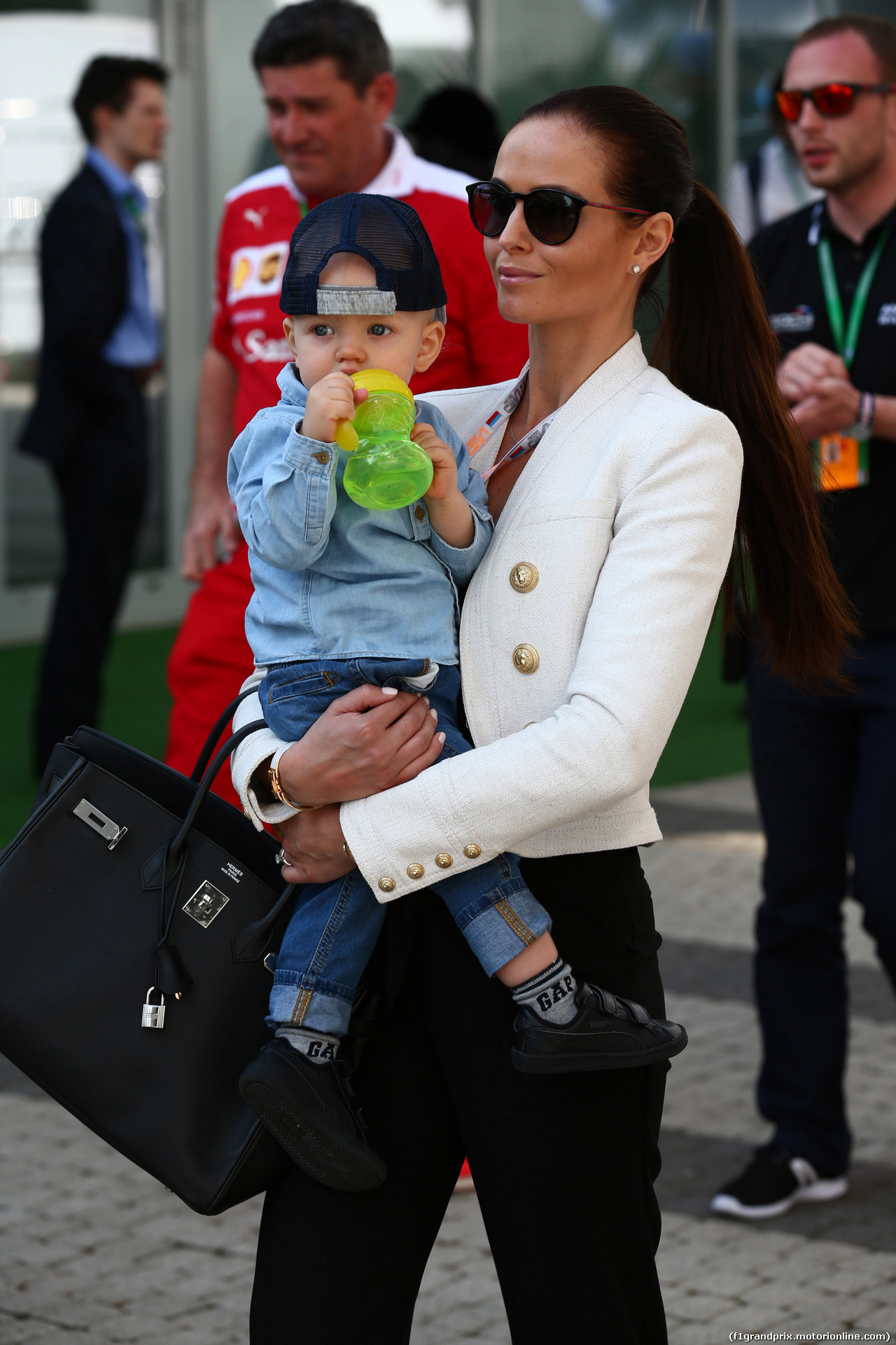 GP RUSSIA, 29.04.2016 - Prove Libere 2, Minttu Virtanen, girlfriend of Kimi Raikkonen (FIN) with their son Robin.