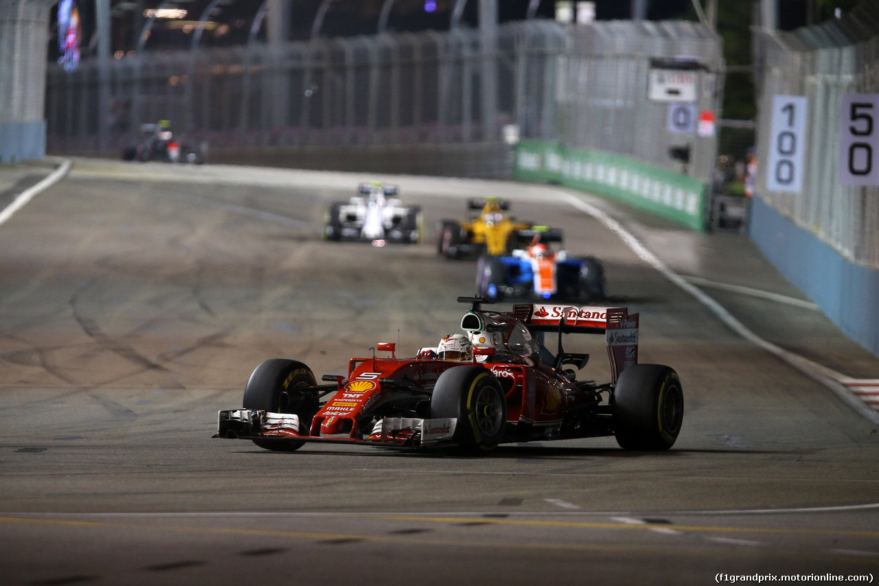 GP SINGAPORE, 18.09.2016 - Gara, Sebastian Vettel (GER) Ferrari SF16-H