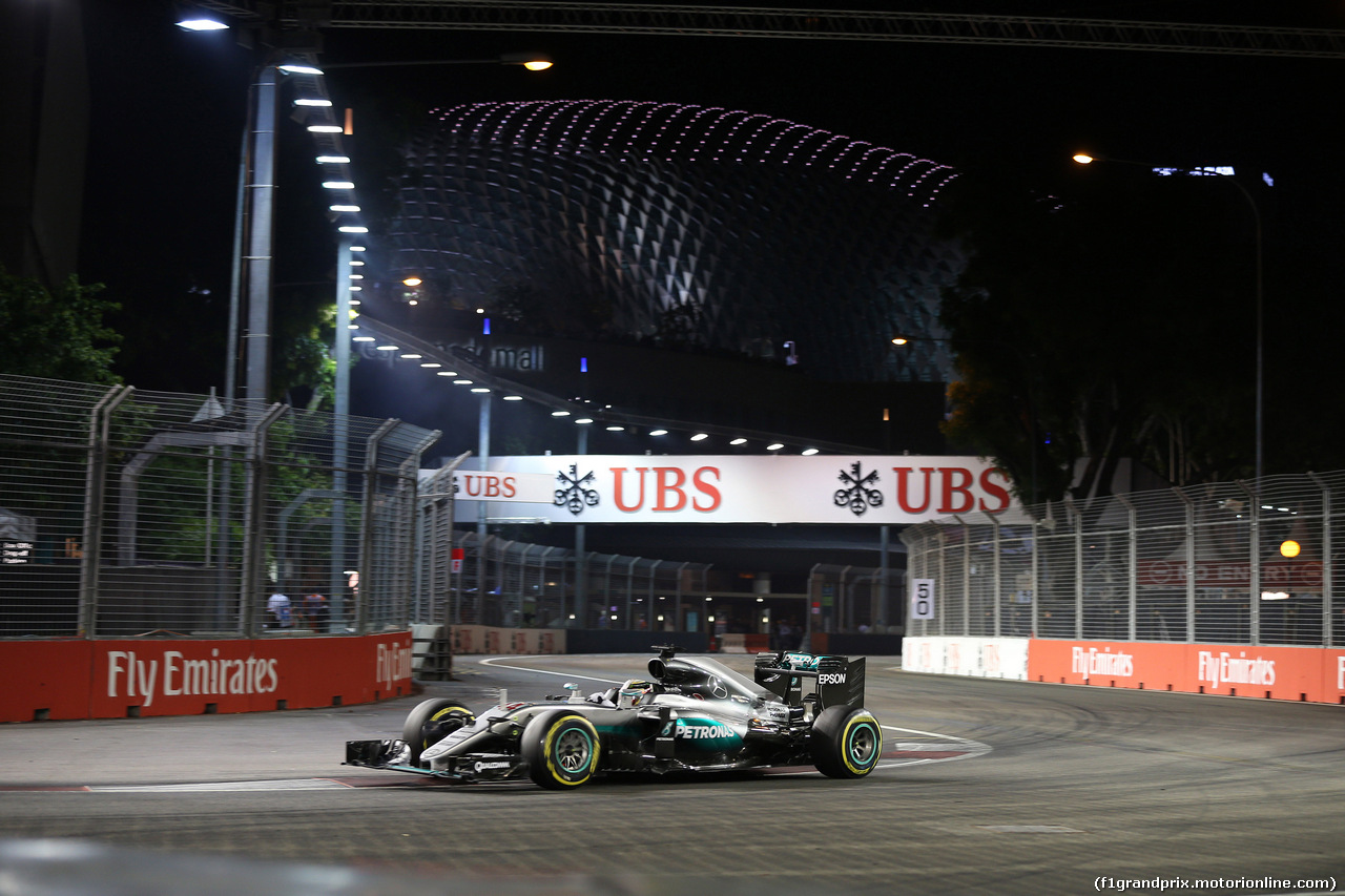 GP SINGAPORE, 18.09.2016 - Gara, Lewis Hamilton (GBR) Mercedes AMG F1 W07 Hybrid