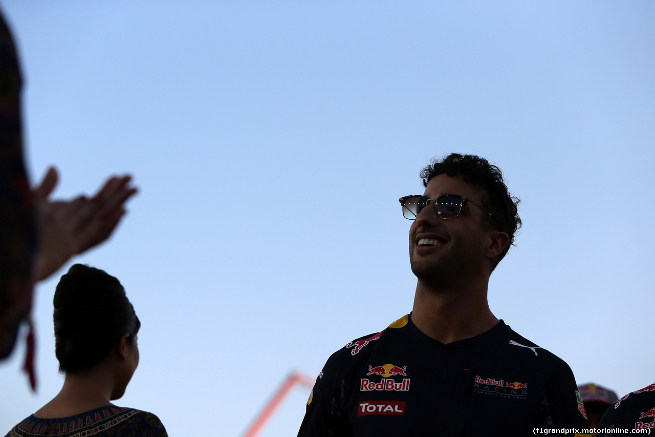 GP SINGAPORE, 18.09.2016 - Daniel Ricciardo (AUS) Red Bull Racing RB12
