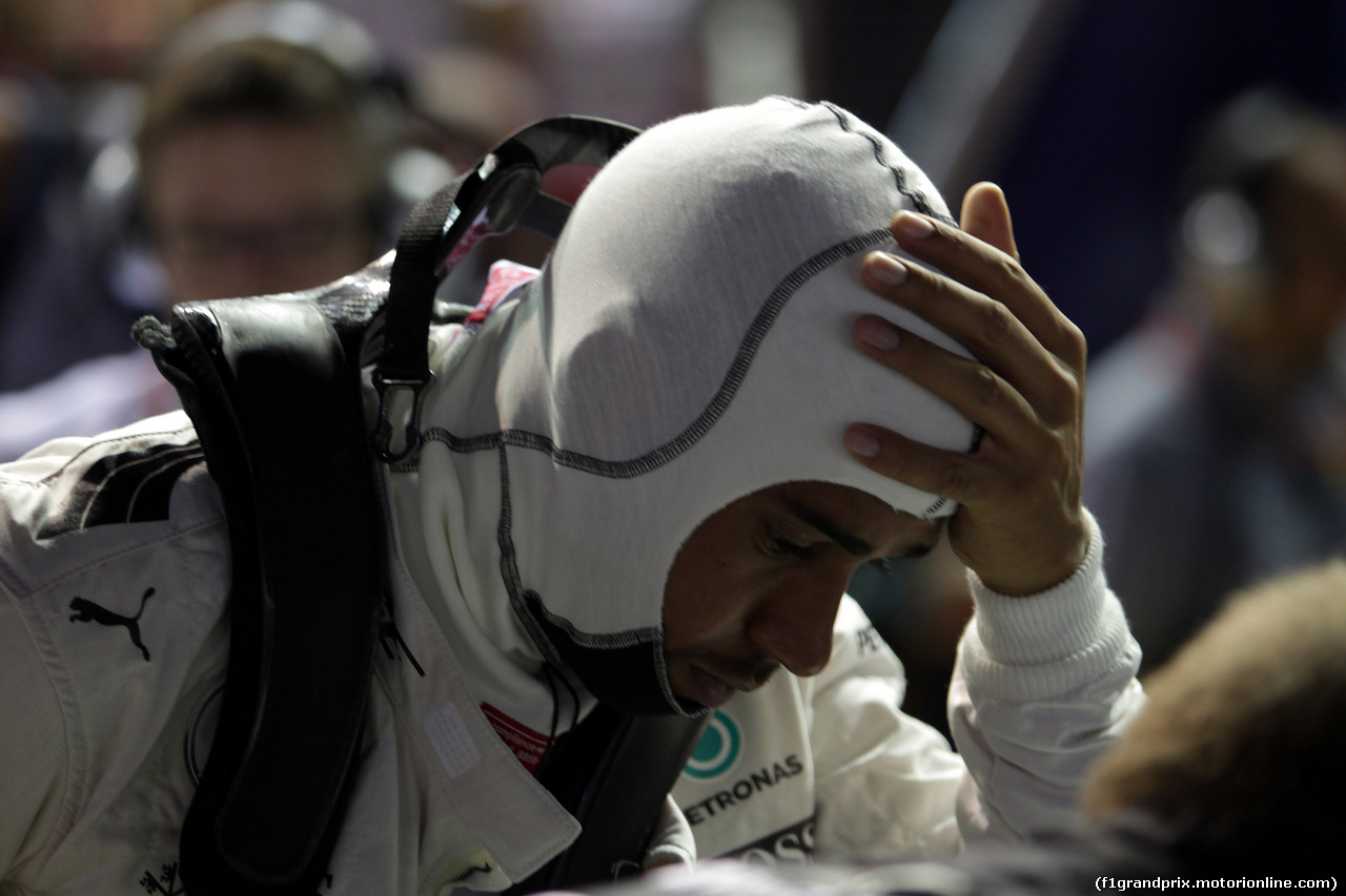 GP SINGAPORE, 18.09.2016 - Gara, Lewis Hamilton (GBR) Mercedes AMG F1 W07 Hybrid