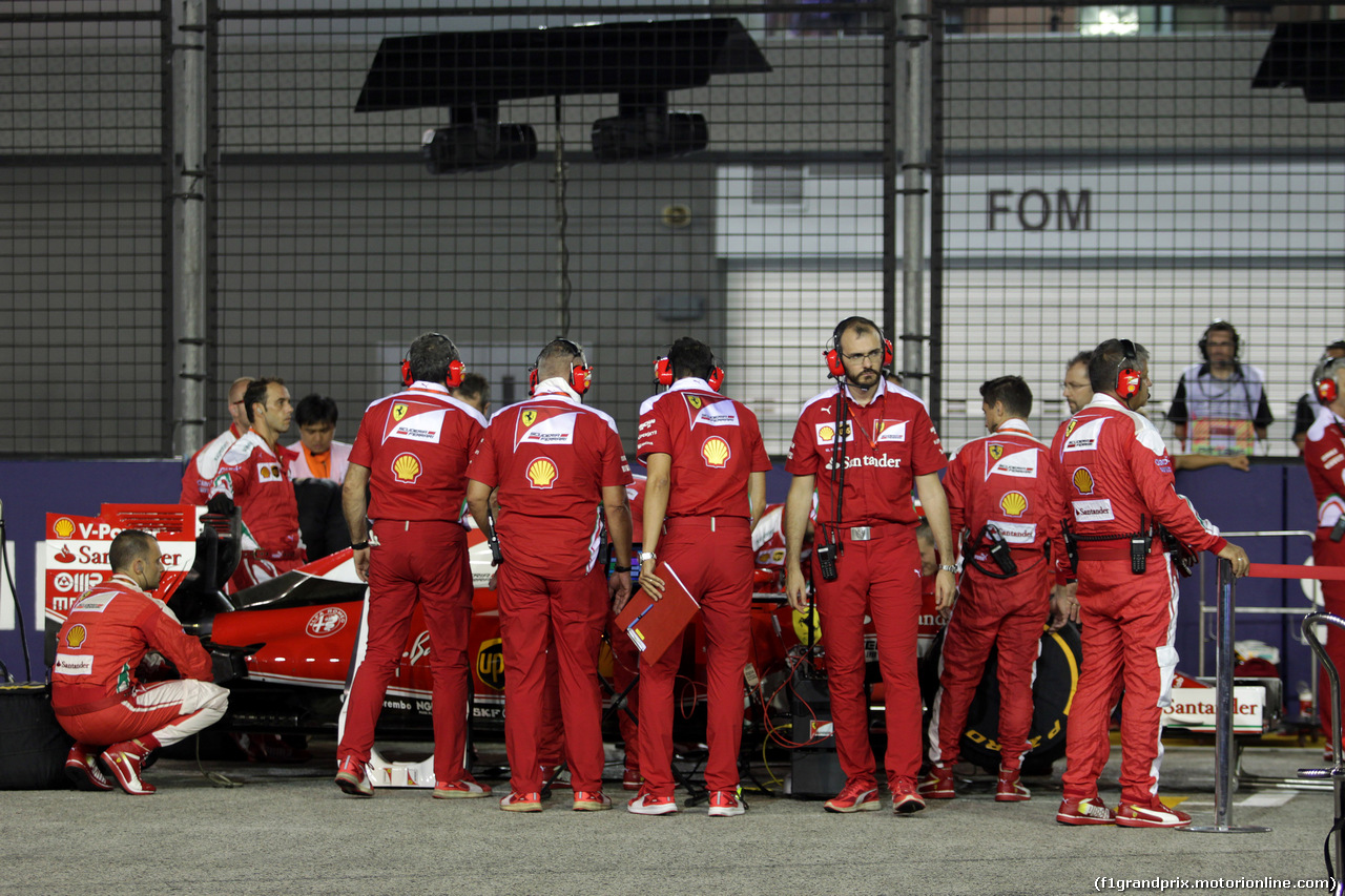 GP SINGAPORE, 18.09.2016 - Gara, Sebastian Vettel (GER) Ferrari SF16-H