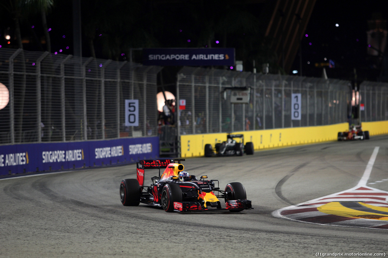 GP SINGAPORE, 18.09.2016 - Gara, Daniel Ricciardo (AUS) Red Bull Racing RB12