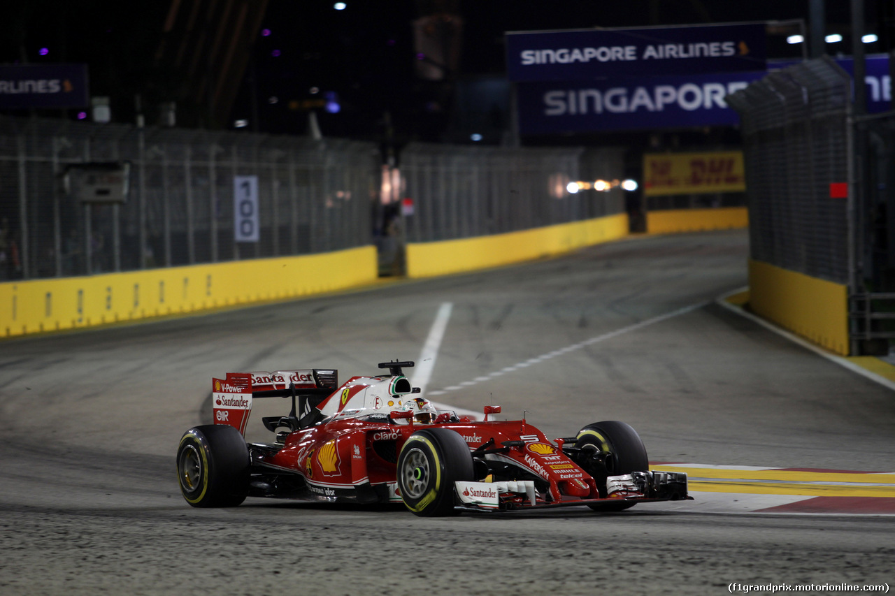 GP SINGAPORE, 18.09.2016 - Gara, Sebastian Vettel (GER) Ferrari SF16-H