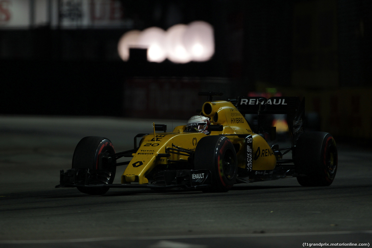 GP SINGAPORE, 18.09.2016 - Gara, Kevin Magnussen (DEN) Renault Sport F1 Team RS16