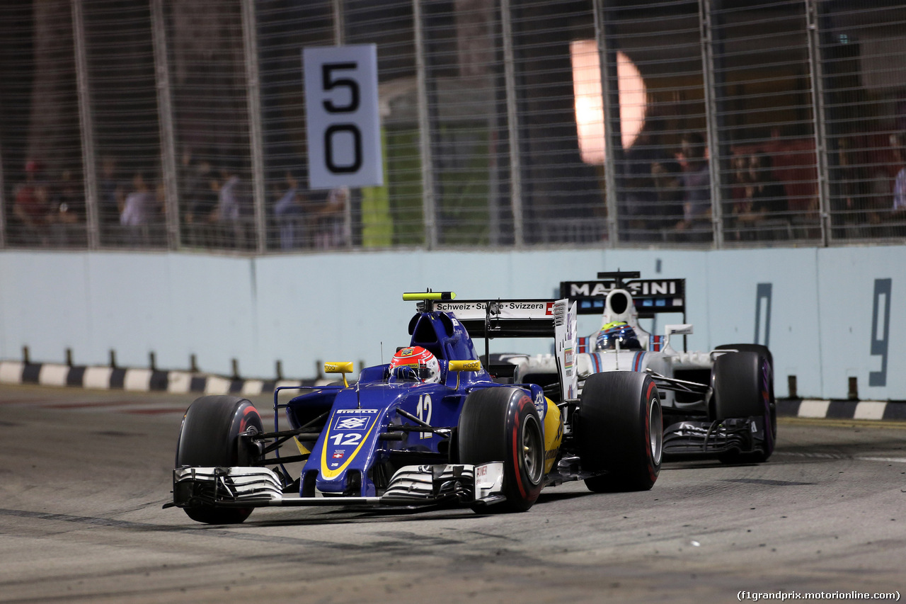 GP SINGAPORE, 18.09.2016 - Gara, Felipe Nasr (BRA) Sauber C34 e Felipe Massa (BRA) Williams FW38