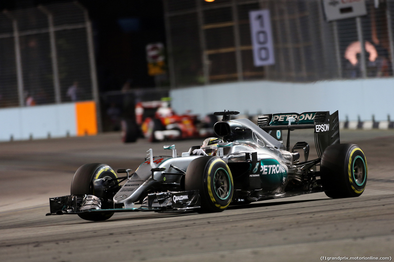 GP SINGAPORE, 18.09.2016 - Gara, Lewis Hamilton (GBR) Mercedes AMG F1 W07 Hybrid