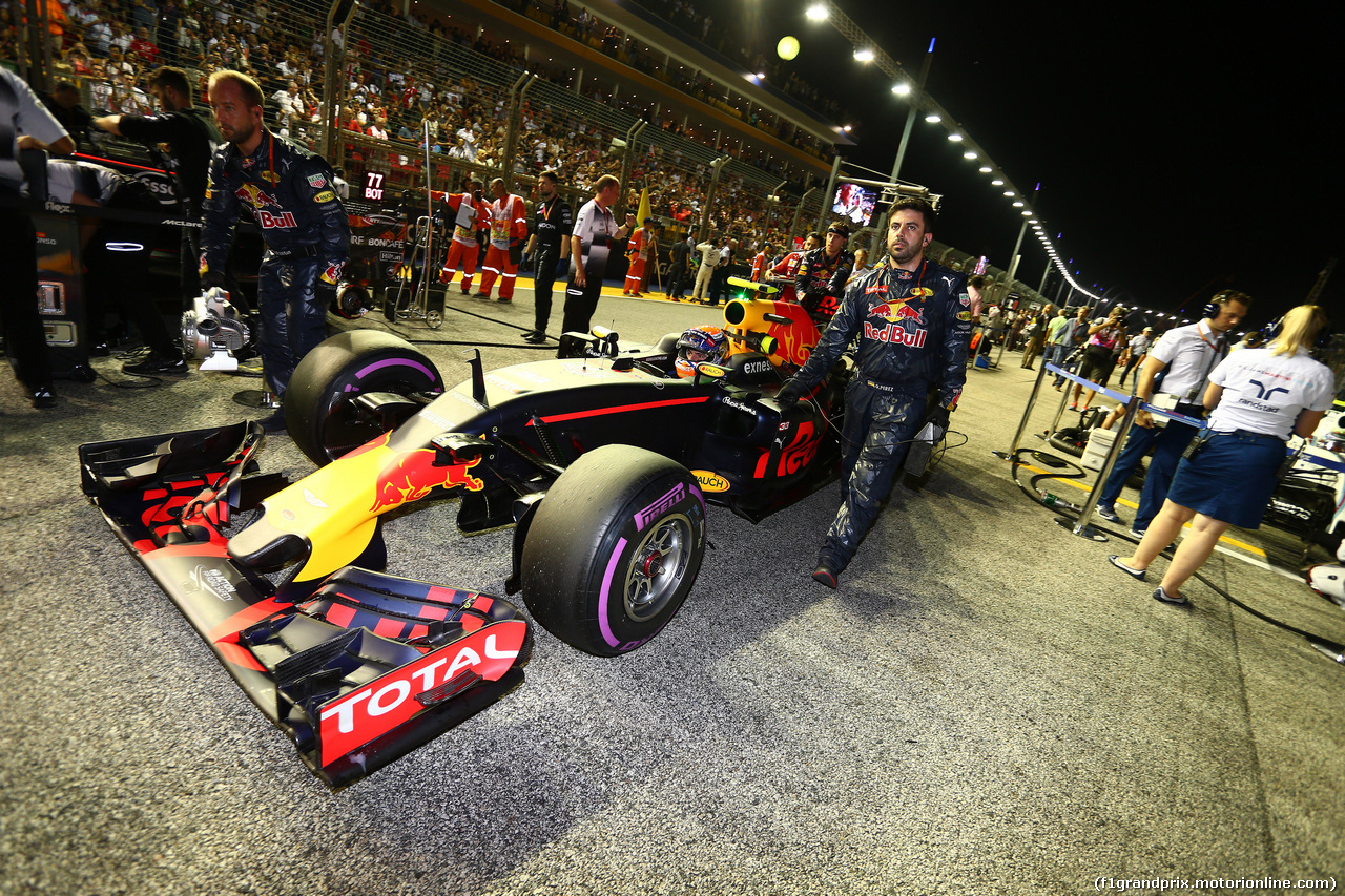 GP SINGAPORE, 18.09.2016 - Gara, Kevin Magnussen (DEN) Renault Sport F1 Team RS16