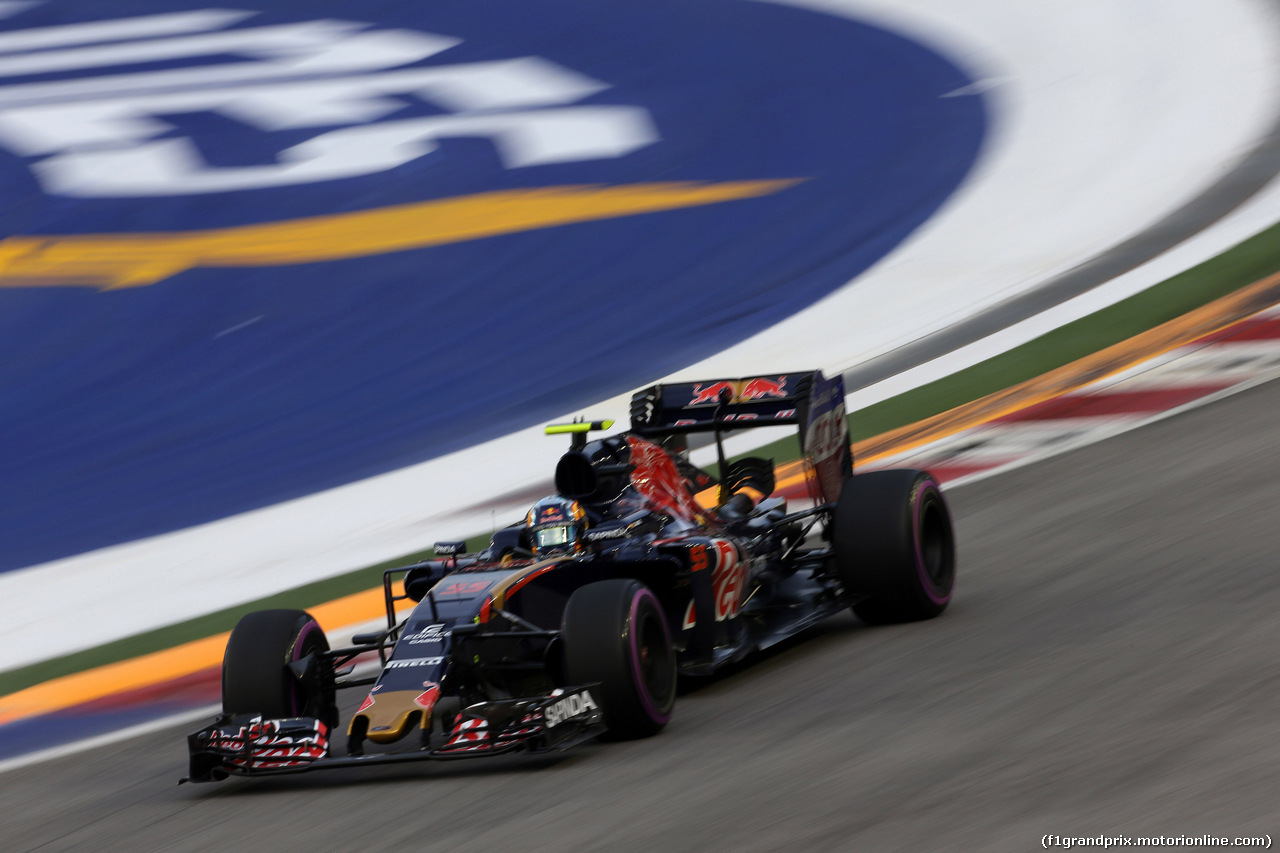 GP SINGAPORE, 17.09.2016 - Prove Libere 3, Carlos Sainz Jr (ESP) Scuderia Toro Rosso STR11