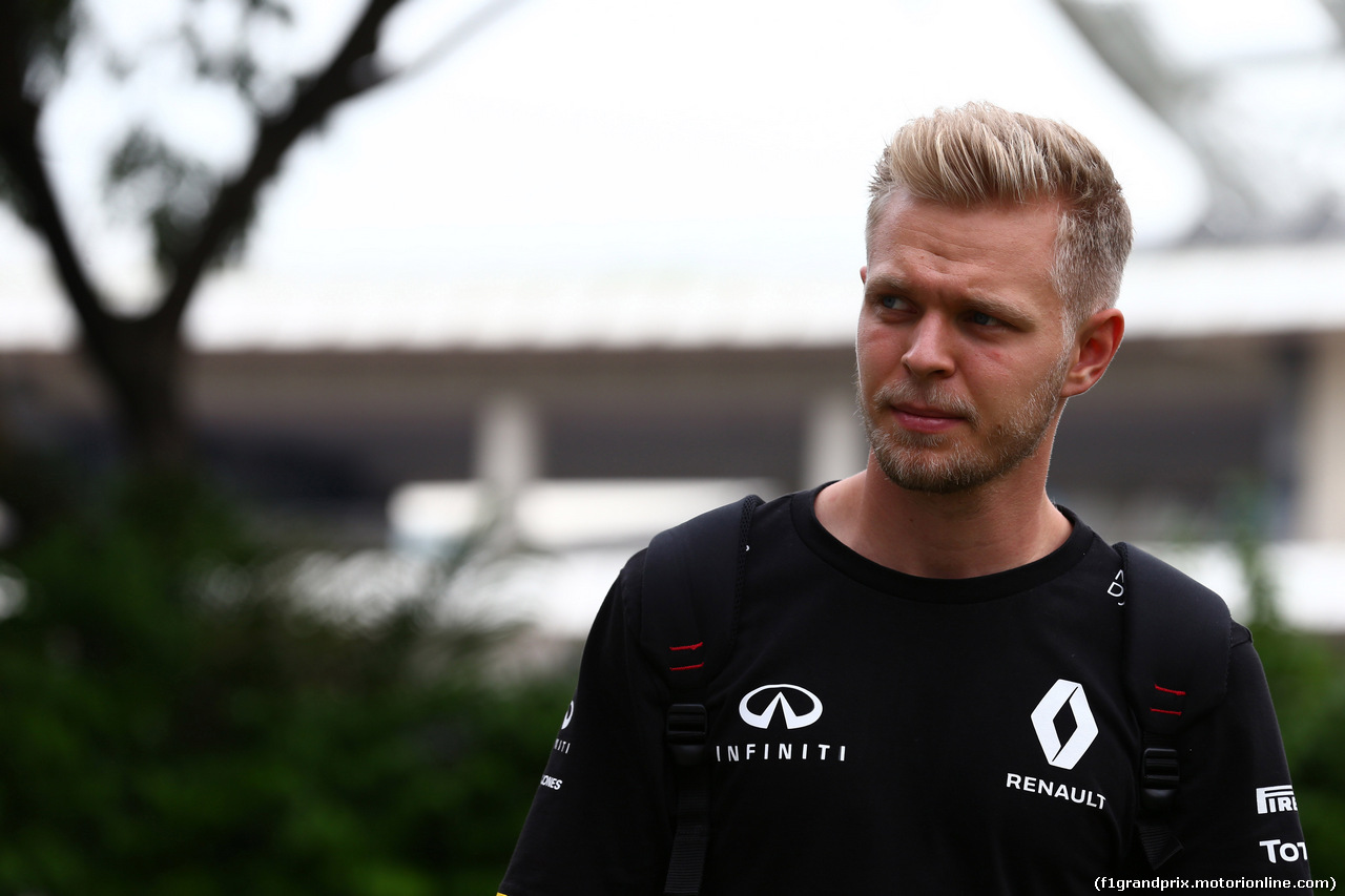 GP SINGAPORE, 17.09.2016 - Prove Libere 3, Kevin Magnussen (DEN) Renault Sport F1 Team RS16