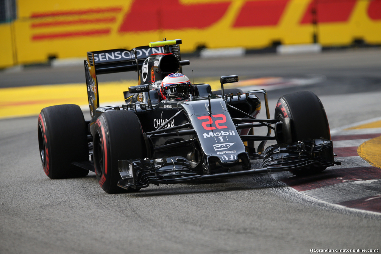 GP SINGAPORE, 17.09.2016 - Prove Libere 3, Jenson Button (GBR)  McLaren Honda MP4-31
