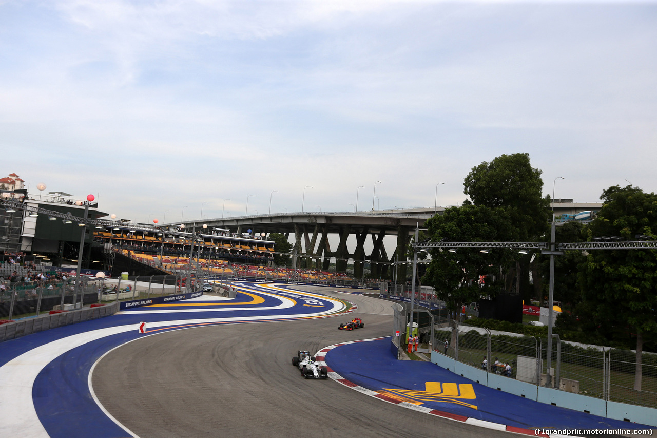 GP SINGAPORE, 17.09.2016 - Prove Libere 3, Felipe Massa (BRA) Williams FW38 e Max Verstappen (NED) Red Bull Racing RB12