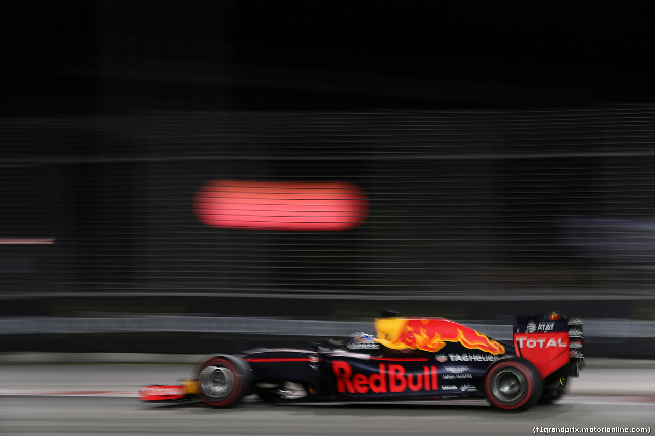 GP SINGAPORE, 17.09.2016 - Qualifiche, Daniel Ricciardo (AUS) Red Bull Racing RB12