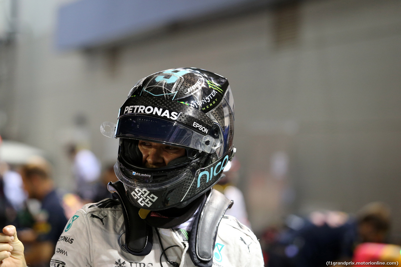 GP SINGAPORE, 17.09.2016 - Qualifiche, Nico Rosberg (GER) Mercedes AMG F1 W07 Hybrid pole position