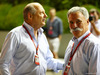 GP SINGAPORE, 17.09.2016 - Qualifiche, Ron Dennis (GBR) McLaren Executive Chairman e Chase Carey (USA) Formula One Group Chairman