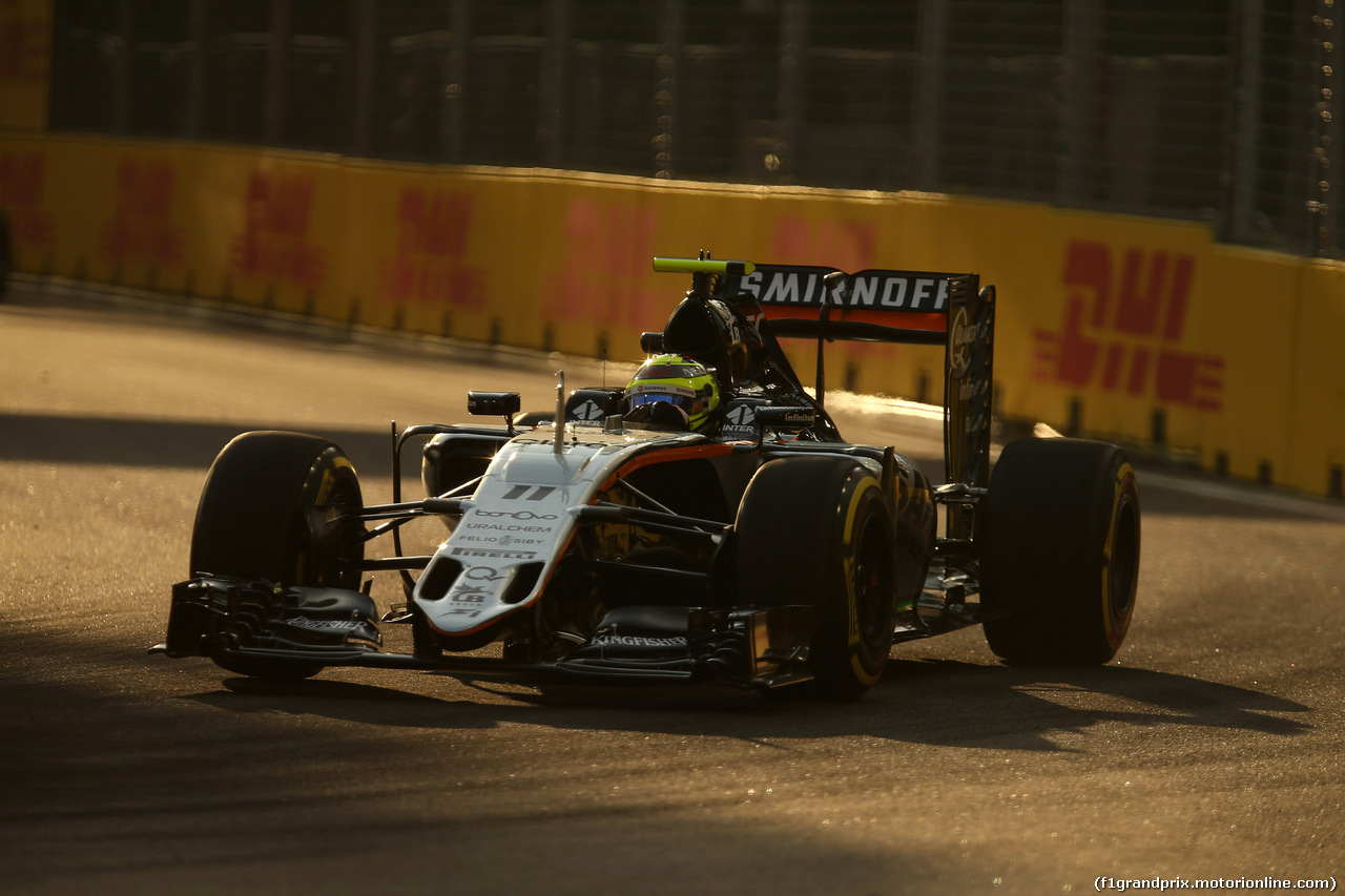 GP SINGAPORE, 16.09.2016 - Prove Libere 1, Sergio Perez (MEX) Sahara Force India F1 VJM09