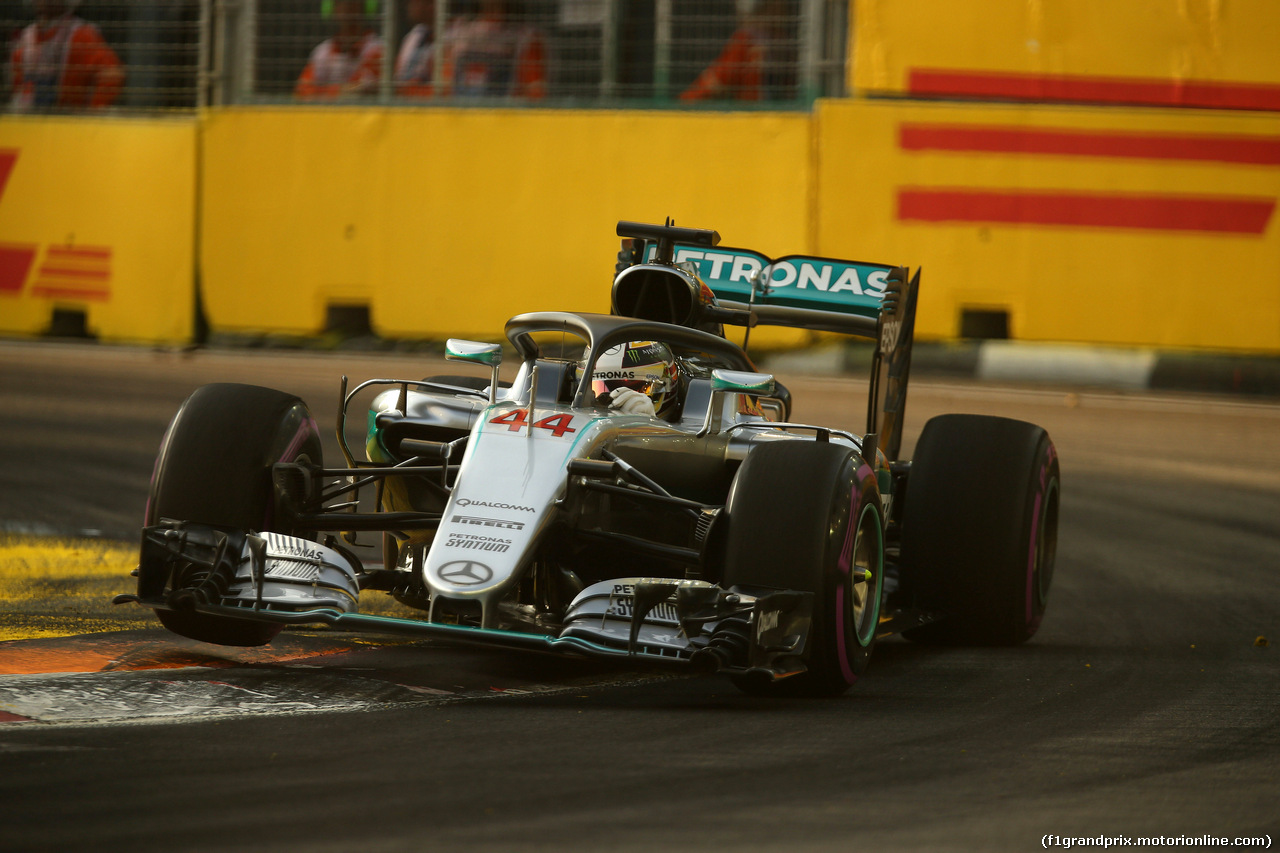 GP SINGAPORE, 16.09.2016 - Prove Libere 1, Lewis Hamilton (GBR) Mercedes AMG F1 W07 Hybrid