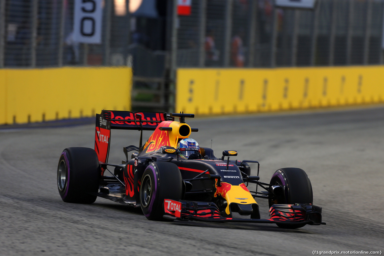 GP SINGAPORE, 16.09.2016 - Prove Libere 1, Daniel Ricciardo (AUS) Red Bull Racing RB12