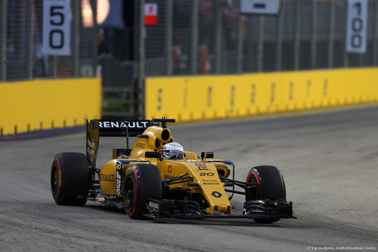 GP SINGAPORE, 16.09.2016 - Prove Libere 1, Kevin Magnussen (DEN) Renault Sport F1 Team RS16