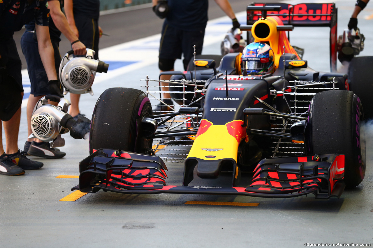 GP SINGAPORE, 16.09.2016 - Prove Libere 1, Daniel Ricciardo (AUS) Red Bull Racing RB12