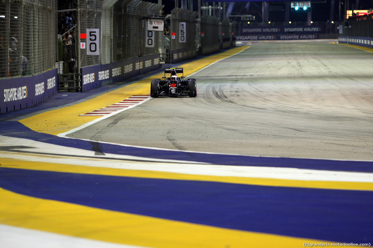 GP SINGAPORE, 16.09.2016 - Prove Libere 2, Jenson Button (GBR)  McLaren Honda MP4-31