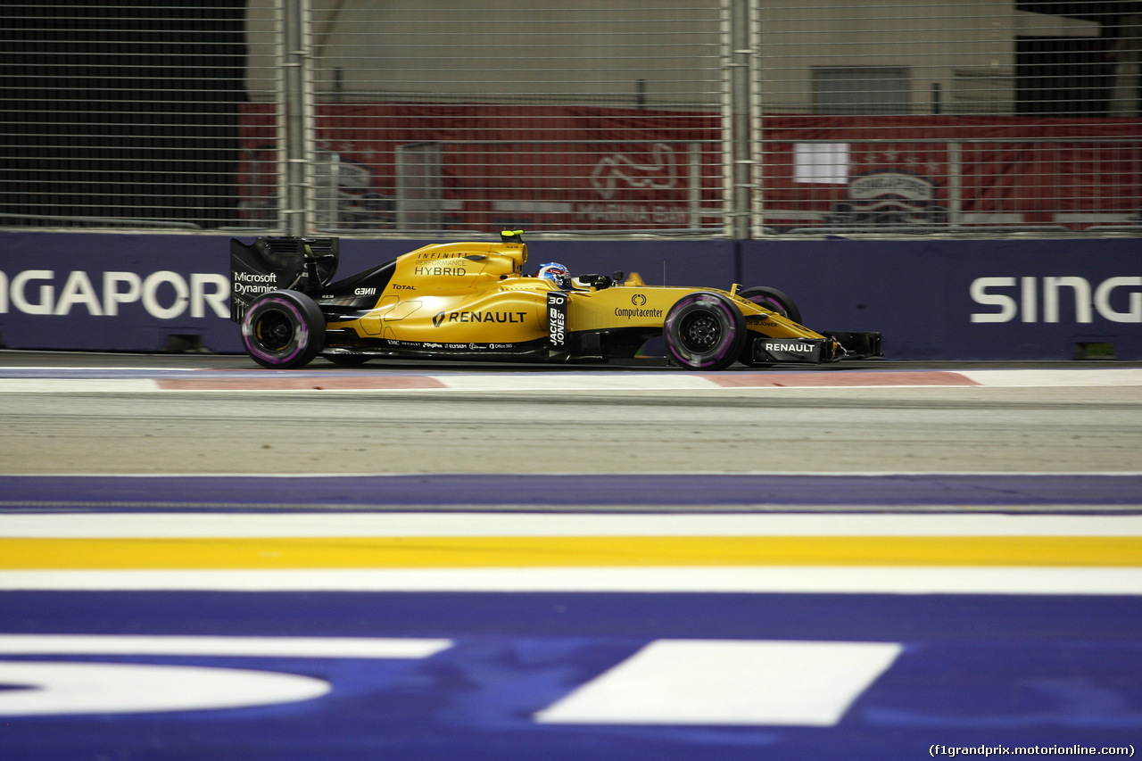 GP SINGAPORE, 16.09.2016 - Prove Libere 2, Jolyon Palmer (GBR) Renault Sport F1 Team RS16