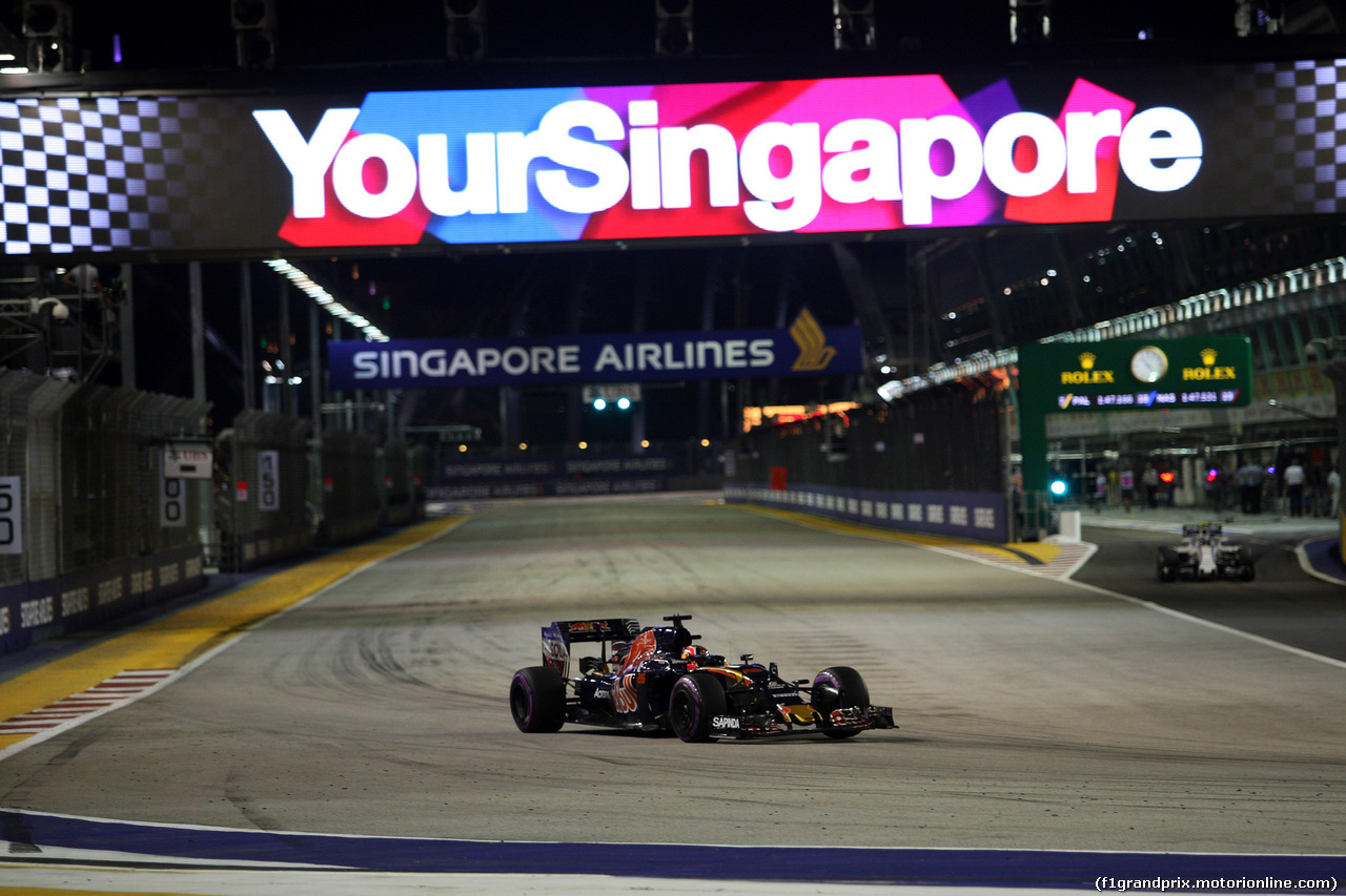 GP SINGAPORE, 16.09.2016 - Prove Libere 2, Daniil Kvyat (RUS) Scuderia Toro Rosso STR11