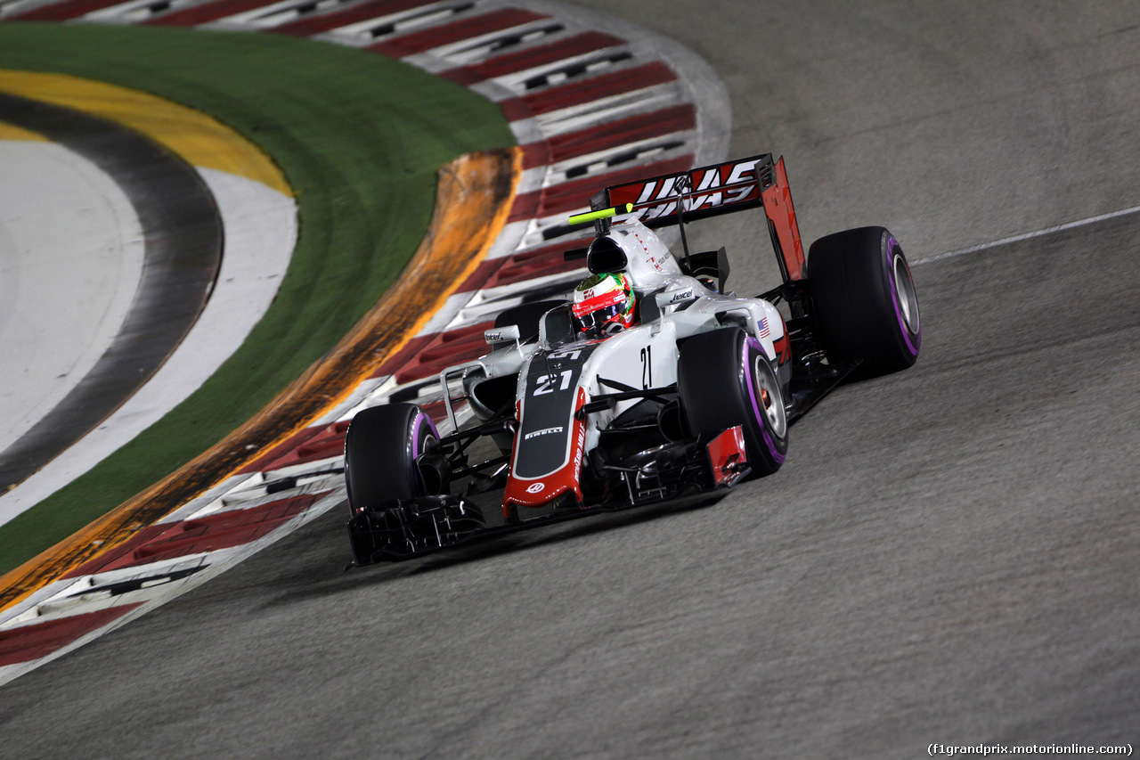 GP SINGAPORE, 16.09.2016 - Prove Libere 2, Esteban Gutierrez (MEX) Haas F1 Team VF-16