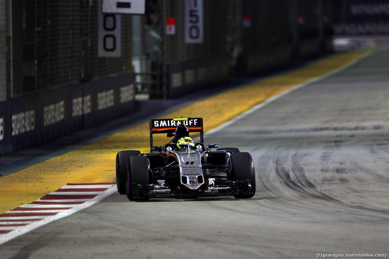 GP SINGAPORE, 16.09.2016 - Prove Libere 2, Sergio Perez (MEX) Sahara Force India F1 VJM09