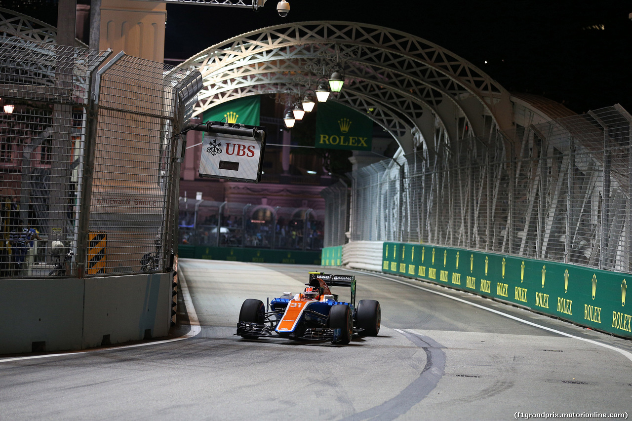 GP SINGAPORE, 16.09.2016 - Prove Libere 2, Esteban Ocon (FRA) Manor Racing MRT05