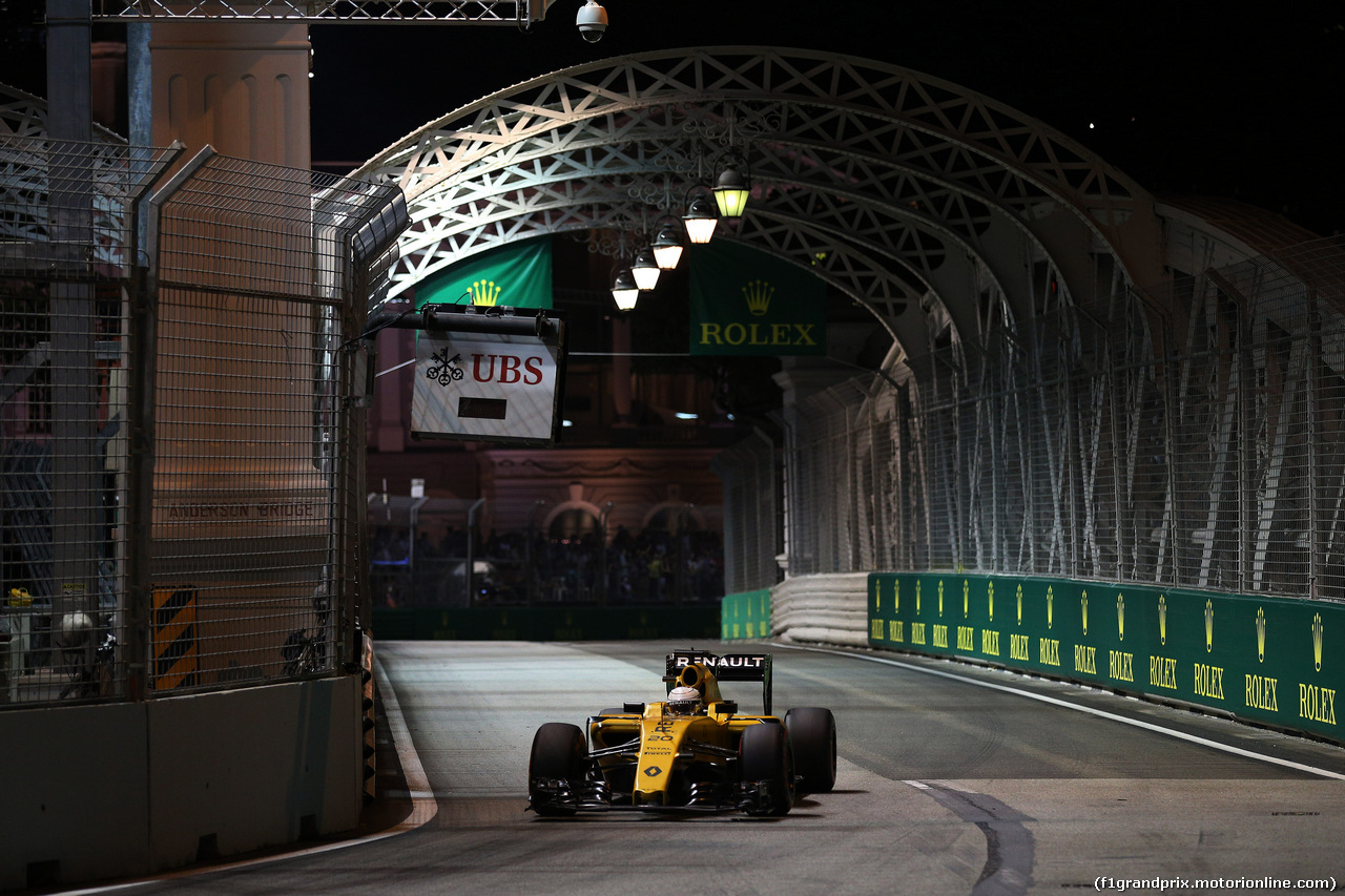 GP SINGAPORE, 16.09.2016 - Prove Libere 2, Kevin Magnussen (DEN) Renault Sport F1 Team RS16