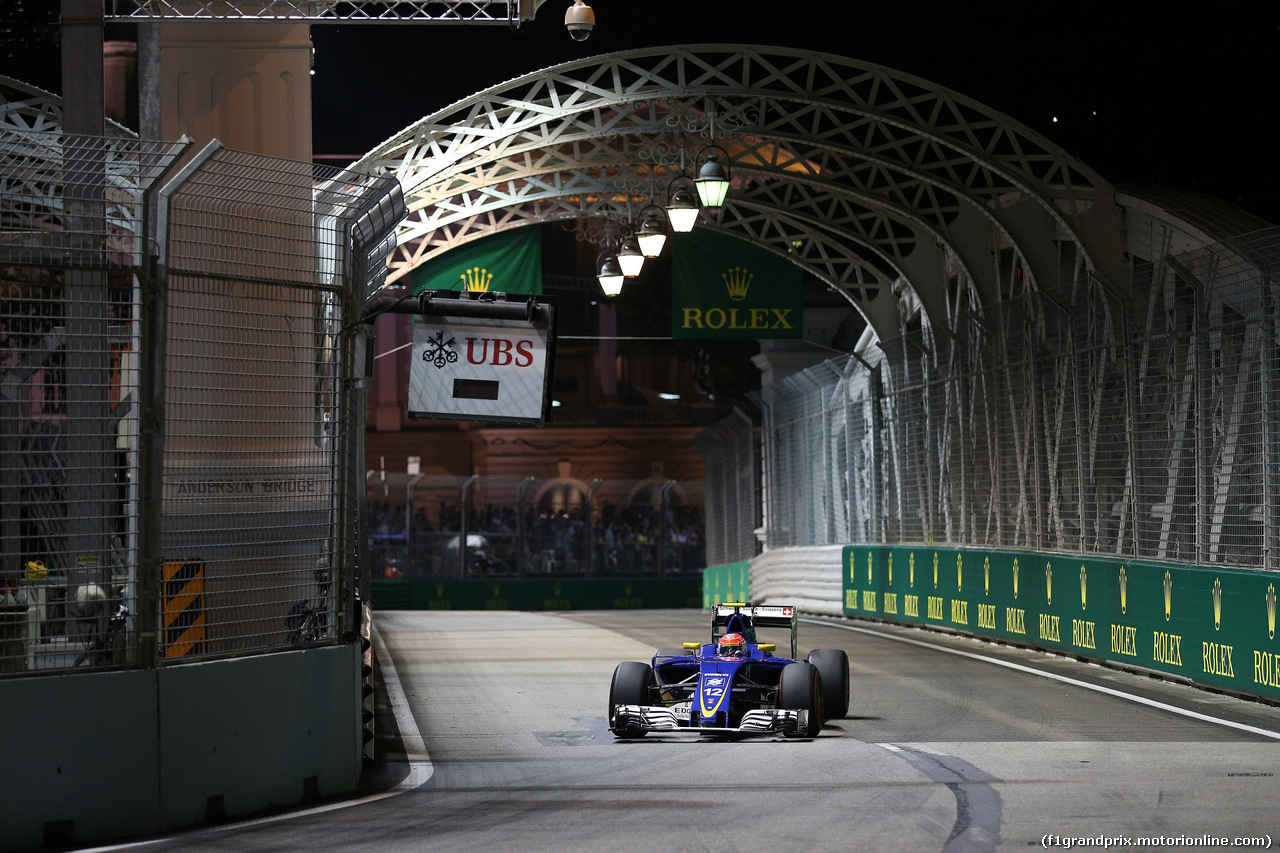 GP SINGAPORE, 16.09.2016 - Prove Libere 2, Felipe Nasr (BRA) Sauber C34