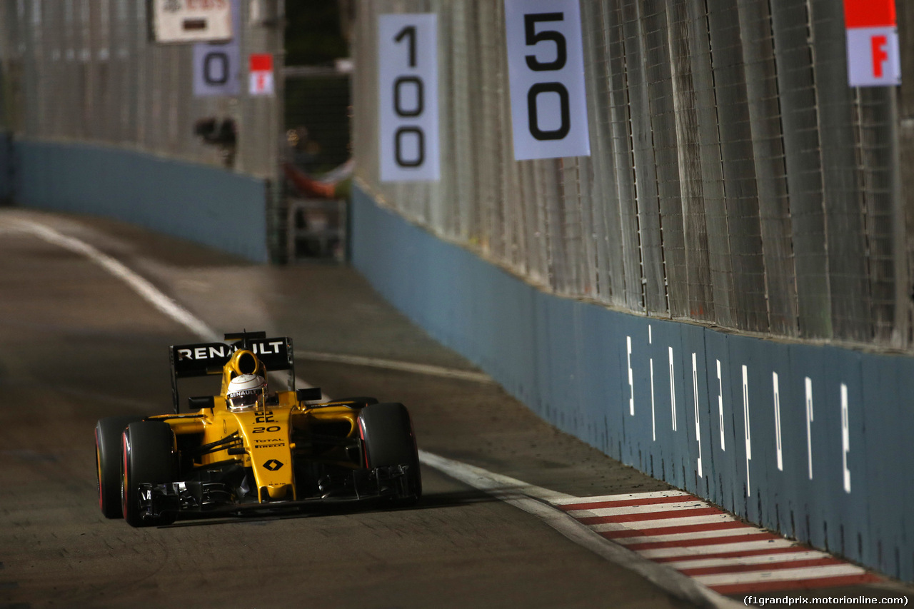 GP SINGAPORE, 16.09.2016 - Prove Libere 2, Kevin Magnussen (DEN) Renault Sport F1 Team RS16