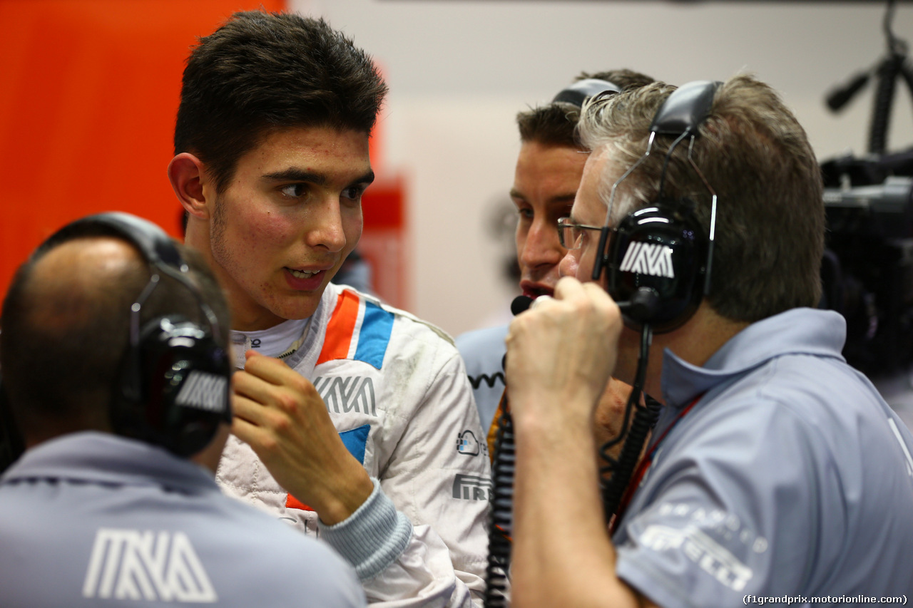 GP SINGAPORE, 16.09.2016 - Prove Libere 2, Esteban Ocon (FRA) Manor Racing MRT05