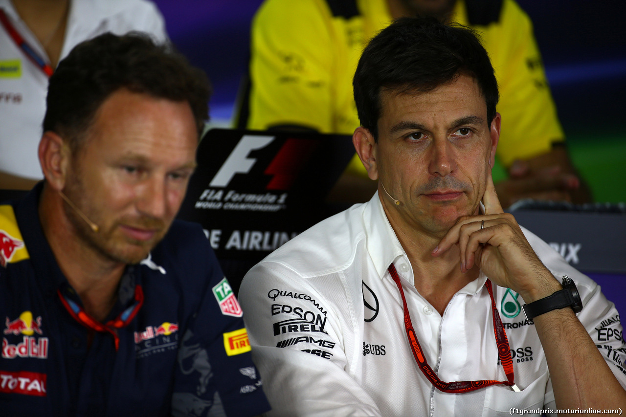 GP SINGAPORE, 16.09.2016 - Conferenza Stampa, Christian Horner (GBR), Red Bull Racing, Sporting Director e Toto Wolff (GER) Mercedes AMG F1 Shareholder e Executive Director