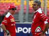 GP SINGAPORE, 15.09.2016 - Kimi Raikkonen (FIN) Ferrari SF16-H e Maurizio Arrivabene (ITA) Ferrari Team Principal