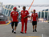 GP SINGAPORE, 15.09.2016 - Kimi Raikkonen (FIN) Ferrari SF16-H, Maurizio Arrivabene (ITA) Ferrari Team Principal e Sebastian Vettel (GER) Ferrari SF16-H