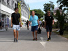 GP SINGAPORE, 16.09.2016 - Free Practice 1, (L-R) Jolyon Palmer (GBR) Renault Sport F1 Team RS16 e his father Jonathan Palmer, chief executive of MotorSport Vision