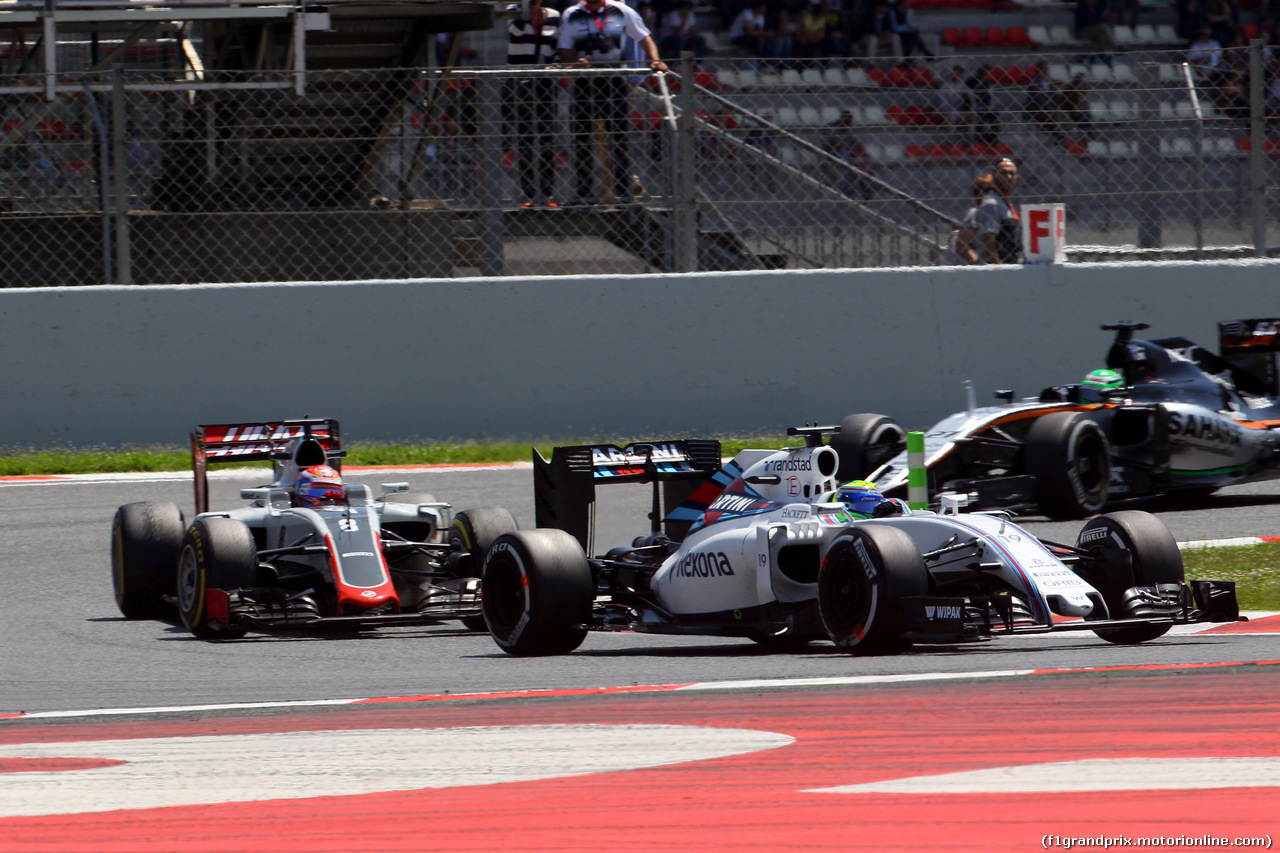 GP SPAGNA, 15.05.2016- Gara 2, Felipe Massa (BRA) Williams FW38 davanti a Romain Grosjean (FRA) Haas F1 Team VF-16