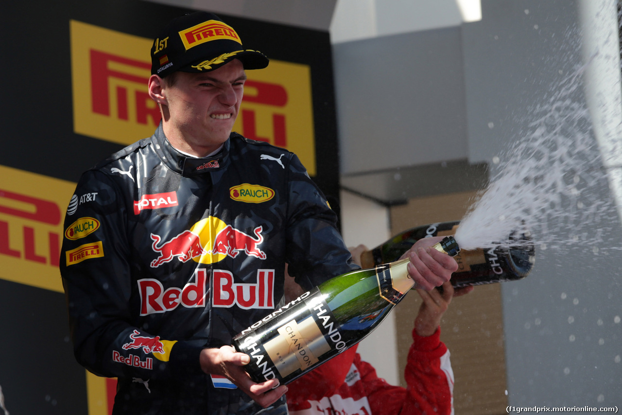 GP SPAGNA, 15.05.2016- Gara 2, Max Verstappen (NED) Red Bull Racing RB12 vincitore