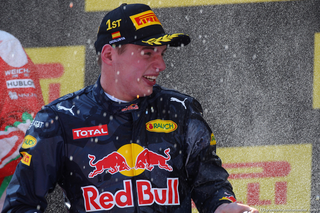 GP SPAGNA, 15.05.2016- Gara 2, Max Verstappen (NED) Red Bull Racing RB12 vincitore