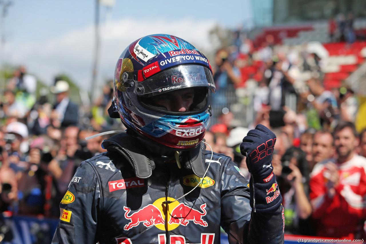 GP SPAGNA, 15.05.2016- Gara 2, Max Verstappen (NED) Red Bull Racing RB12 vincitore