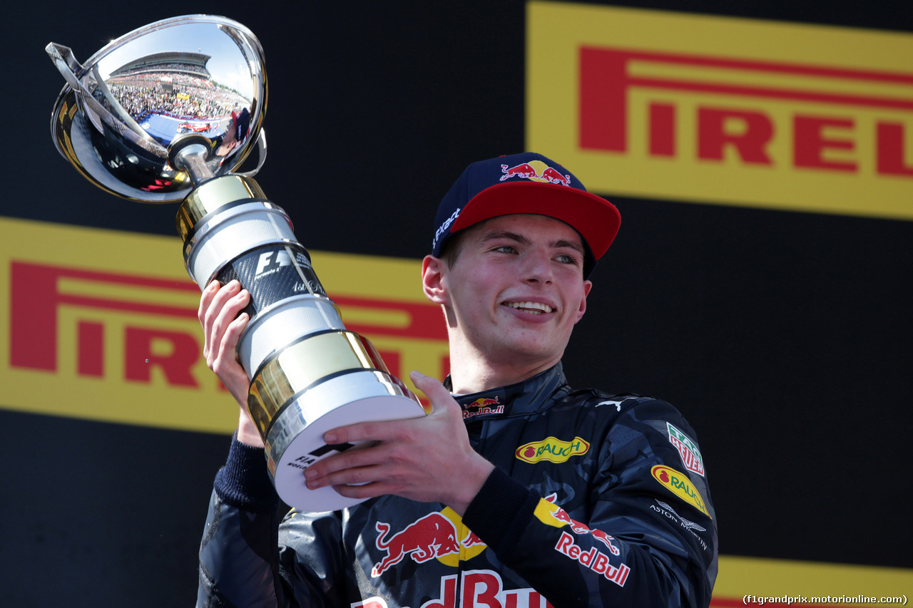 GP SPAGNA, 15.05.2016- Gara 2, Max Verstappen (NED) Red Bull Racing RB12 vincitore