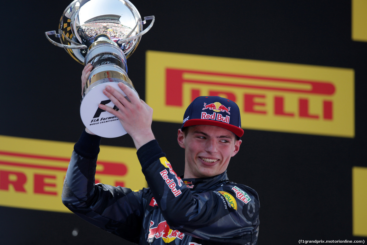 GP SPAGNA, 15.05.2016- Gara 2, Max Verstappen (NED) Red Bull Racing RB12 vincitore