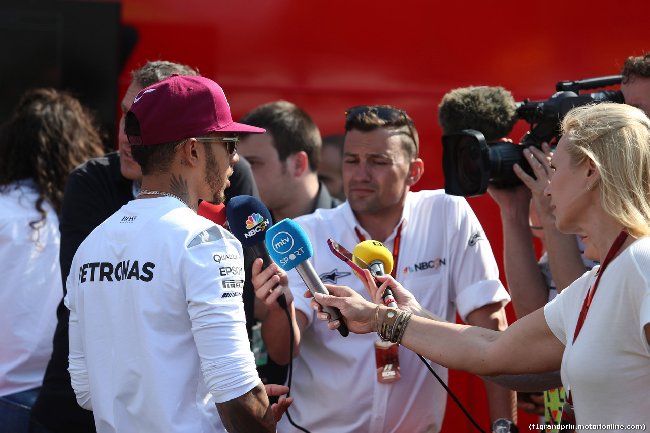 GP SPAGNA, 15.05.2016- Gara 2, Lewis Hamilton (GBR) Mercedes AMG F1 W07 Hybrid