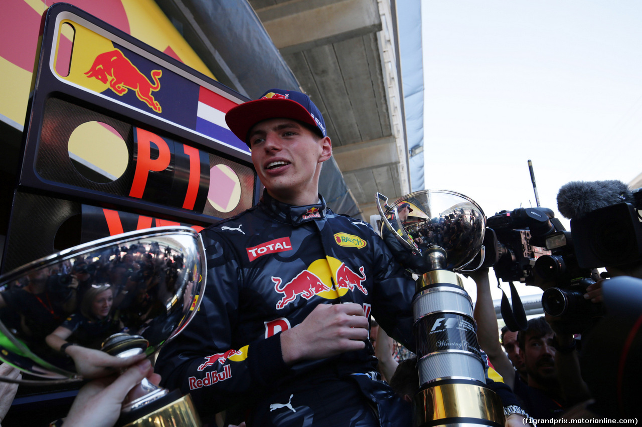 GP SPAGNA, 15.05.2016- Gara 2, Festeggiamenti, Max Verstappen (NED) Red Bull Racing RB12 vincitore